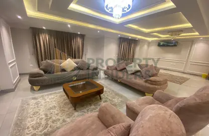 Apartment - 3 Bedrooms - 3 Bathrooms for rent in Al Hassan St. - Dokki - Giza