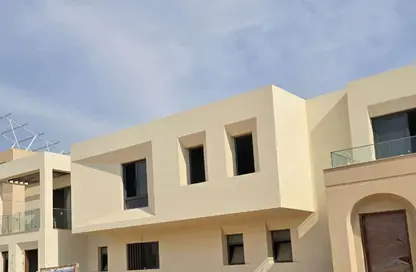 Townhouse - 5 Bedrooms - 4 Bathrooms for sale in Vye Sodic - New Zayed City - Sheikh Zayed City - Giza