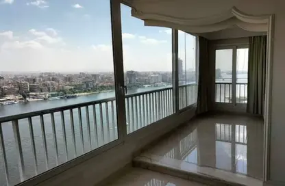 Apartment - 4 Bedrooms - 4 Bathrooms for sale in Nile St. - Dokki - Giza