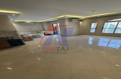 Apartment - 3 Bedrooms - 3 Bathrooms for sale in Hesham Labib St. - 8th Zone - Nasr City - Cairo