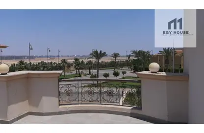 Villa - 4 Bedrooms - 5 Bathrooms for rent in Royal City - Sheikh Zayed Compounds - Sheikh Zayed City - Giza