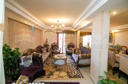 Apartment - 4 Bedrooms - 3 Bathrooms for sale in Sporting - Hay Sharq - Alexandria