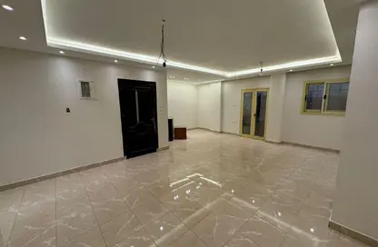 Apartment - 3 Bedrooms - 2 Bathrooms for sale in 1st District - 6 October City - Giza