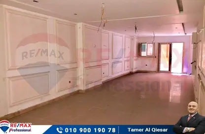 Apartment - 3 Bedrooms - 2 Bathrooms for rent in Nour Al Din St. - Camp Chezar - Hay Wasat - Alexandria