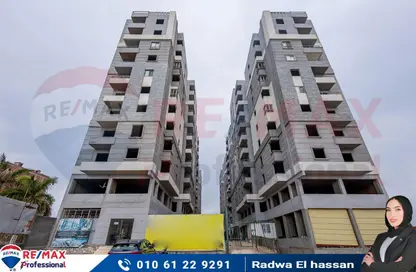 Apartment - 2 Bedrooms - 1 Bathroom for sale in 14th of May Bridge - Smouha - Hay Sharq - Alexandria