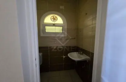 Villa - 4 Bedrooms - 3 Bathrooms for rent in Madinaty - Cairo