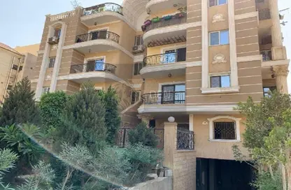 Apartment - 2 Bedrooms - 2 Bathrooms for sale in North Lotus - El Lotus - New Cairo City - Cairo