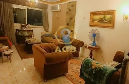 Apartment - 3 Bedrooms - 2 Bathrooms for sale in Dr Abdallah Al Araby St. - 7th District - Nasr City - Cairo