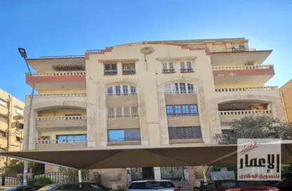 Apartment - 3 Bedrooms - 3 Bathrooms for sale in 8th District - 6 October City - Giza