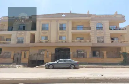 Apartment - 3 Bedrooms - 2 Bathrooms for sale in 1st Neighborhood - 4th District West - Shorouk City - Cairo