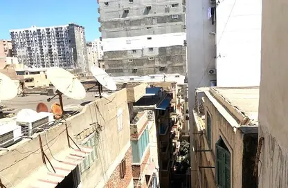 شقة - 3 غرف نوم - 2 حمامات للبيع في زيزينيا - حي شرق - الاسكندرية