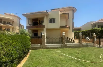 Villa - 5 Bedrooms - 4 Bathrooms for sale in Shorouk City - Cairo