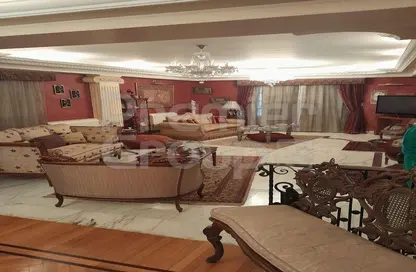 Penthouse - 4 Bedrooms - 3 Bathrooms for sale in Street 199 - Degla - Hay El Maadi - Cairo