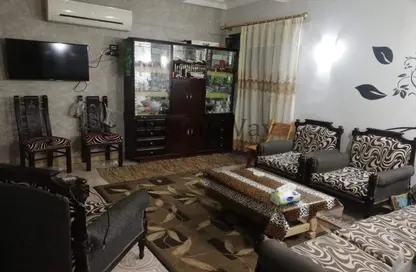 Apartment - 3 Bedrooms - 2 Bathrooms for sale in 1st District - Sheikh Zayed City - Giza