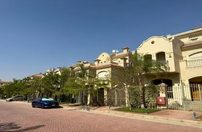 Villa - 3 Bedrooms - 3 Bathrooms for sale in Al Patio 5 East - El Patio - El Shorouk Compounds - Shorouk City - Cairo