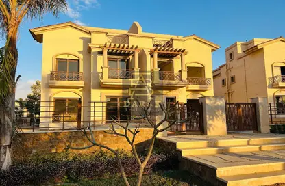 Townhouse - 4 Bedrooms - 4 Bathrooms for sale in Madinaty - Cairo