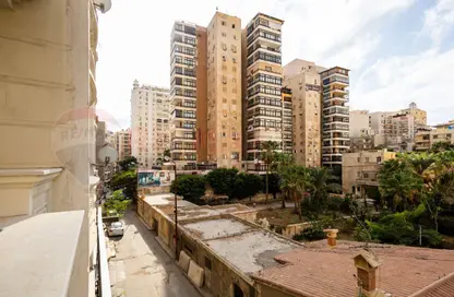 Apartment - 3 Bedrooms - 2 Bathrooms for sale in Janaklees - Hay Sharq - Alexandria