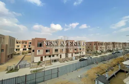 Townhouse - 3 Bedrooms - 4 Bathrooms for sale in District 5 - 5th Settlement Compounds - The 5th Settlement - New Cairo City - Cairo