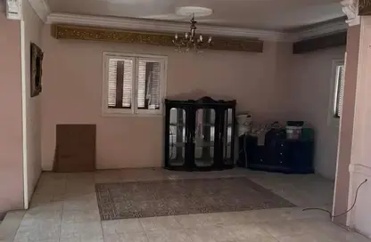 Apartment - 2 Bedrooms - 1 Bathroom for sale in Al Sebaq St. - Roxy - Heliopolis - Masr El Gedida - Cairo