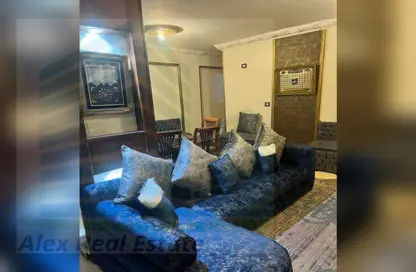 Apartment - 3 Bedrooms - 2 Bathrooms for rent in Taha Hamdy St. - Cleopatra - Hay Sharq - Alexandria