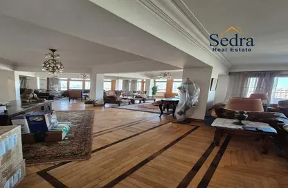 Apartment - 2 Bedrooms - 3 Bathrooms for sale in Heliopolis - Masr El Gedida - Cairo