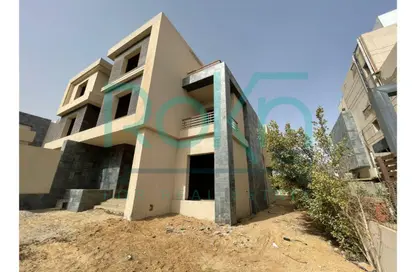 Villa - Studio - 4 Bathrooms for sale in Al Karma 4 - Sheikh Zayed Compounds - Sheikh Zayed City - Giza