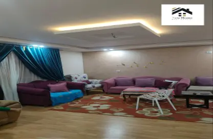 Apartment - 3 Bedrooms - 2 Bathrooms for sale in Eighth Sector - Zahraa El Maadi - Hay El Maadi - Cairo