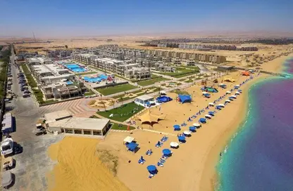 Chalet - 2 Bedrooms - 2 Bathrooms for sale in Aroma Beach - Al Ain Al Sokhna - Suez