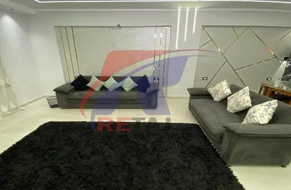 Apartment - 3 Bedrooms - 2 Bathrooms for rent in Al Nasr Road - 6th Zone - Nasr City - Cairo