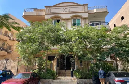 Apartment - 3 Bedrooms - 2 Bathrooms for sale in Omar Khorshid St. - El Banafseg 10 - El Banafseg - New Cairo City - Cairo