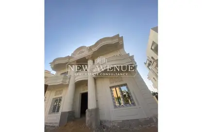 Villa - 4 Bedrooms - 3 Bathrooms for sale in Al Nakheel - El Shorouk Compounds - Shorouk City - Cairo