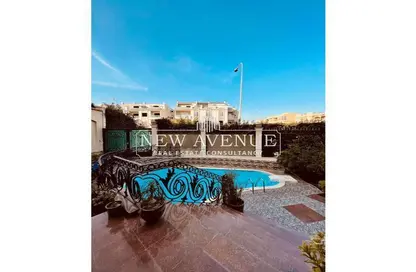 Villa - 5 Bedrooms - 5 Bathrooms for sale in Al Mosheer Ahmed Ismail St.   El Obour Road - 7th District - Obour City - Qalyubia