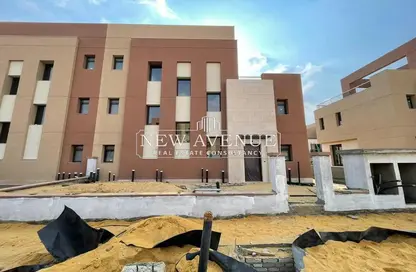 Townhouse - 3 Bedrooms - 4 Bathrooms for sale in District 5 - The 5th Settlement - New Cairo City - Cairo