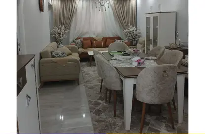 Apartment - 2 Bedrooms - 1 Bathroom for sale in Winget st. - Bolkly - Hay Sharq - Alexandria