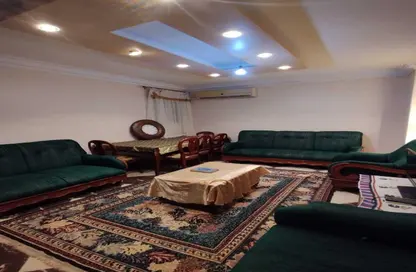 Apartment - 3 Bedrooms - 1 Bathroom for rent in Al Miqyas St. - El Roda - Hay El Manial - Cairo