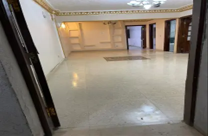 Apartment - 3 Bedrooms - 2 Bathrooms for sale in Helmy Abd Al Aty St. - 8th Zone - Nasr City - Cairo