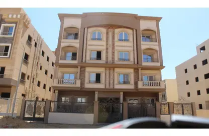 Apartment - 3 Bedrooms - 3 Bathrooms for sale in Bait Alwatan - The 5th Settlement - New Cairo City - Cairo