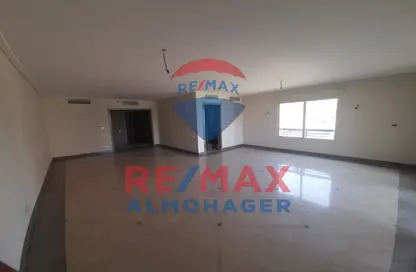 Apartment - 3 Bedrooms - 4 Bathrooms for sale in New Giza - Cairo Alexandria Desert Road - 6 October City - Giza