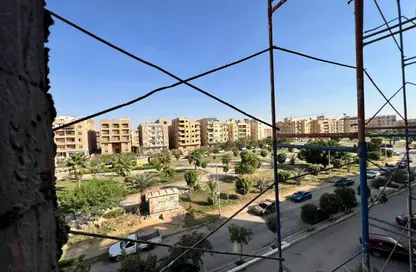 Apartment - 3 Bedrooms - 2 Bathrooms for sale in Bait Alwatan - The 5th Settlement - New Cairo City - Cairo