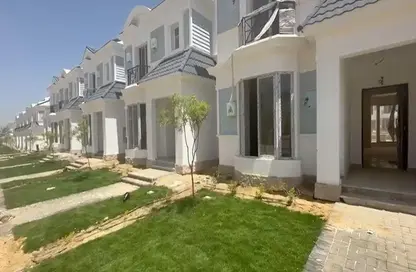 Townhouse - 3 Bedrooms - 4 Bathrooms for sale in Mountain View 4 - 6 October Compounds - 6 October City - Giza