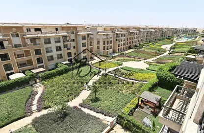 Apartment - 2 Bedrooms - 1 Bathroom for sale in Stone Residence - 5th Settlement Compounds - The 5th Settlement - New Cairo City - Cairo