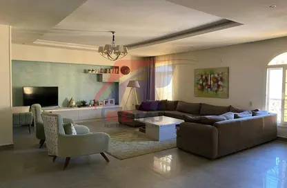 Apartment - 3 Bedrooms - 3 Bathrooms for sale in Zizinia St. - South Investors Area - New Cairo City - Cairo