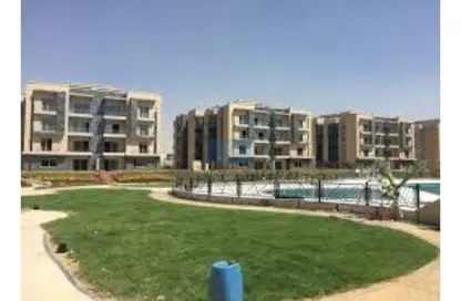 Apartment - 2 Bedrooms - 2 Bathrooms for sale in Moon Valley - South Investors Area - New Cairo City - Cairo