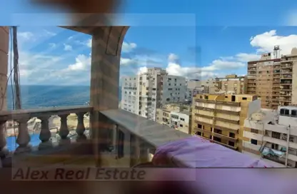 Apartment - 3 Bedrooms - 2 Bathrooms for rent in Khalil Mutran St. - Saba Basha - Hay Sharq - Alexandria