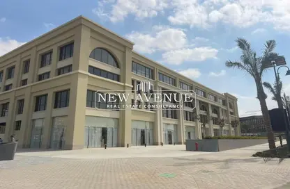 Office Space - Studio - 2 Bathrooms for rent in Mivida - 5th Settlement Compounds - The 5th Settlement - New Cairo City - Cairo