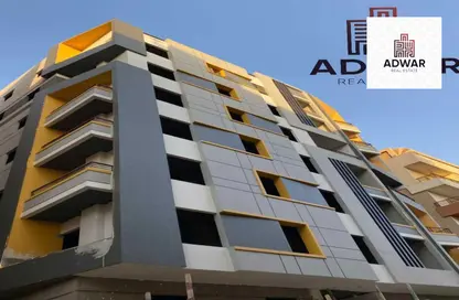 Apartment - 3 Bedrooms - 3 Bathrooms for sale in Al Hadaba Al Wosta - Mokattam - Cairo