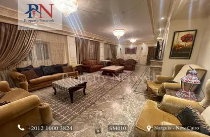 Apartment - 3 Bedrooms - 3 Bathrooms for sale in Doctor Ali Mosharafa St. - Al Narges 6 - Al Narges - New Cairo City - Cairo