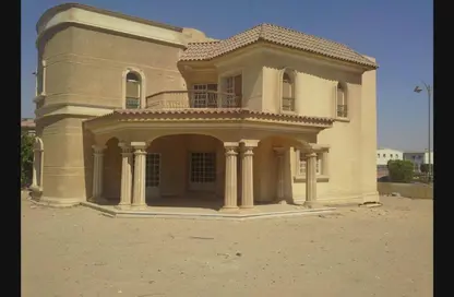 Villa - 4 Bedrooms - 4 Bathrooms for sale in Beverly Hills - Sheikh Zayed Compounds - Sheikh Zayed City - Giza