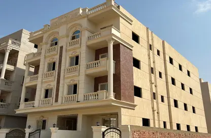 Apartment - 3 Bedrooms - 2 Bathrooms for sale in Al Narges - New Cairo City - Cairo