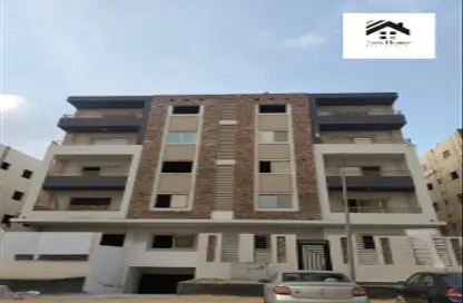 Apartment - 2 Bedrooms - 2 Bathrooms for sale in Al Andalus District - New Cairo City - Cairo